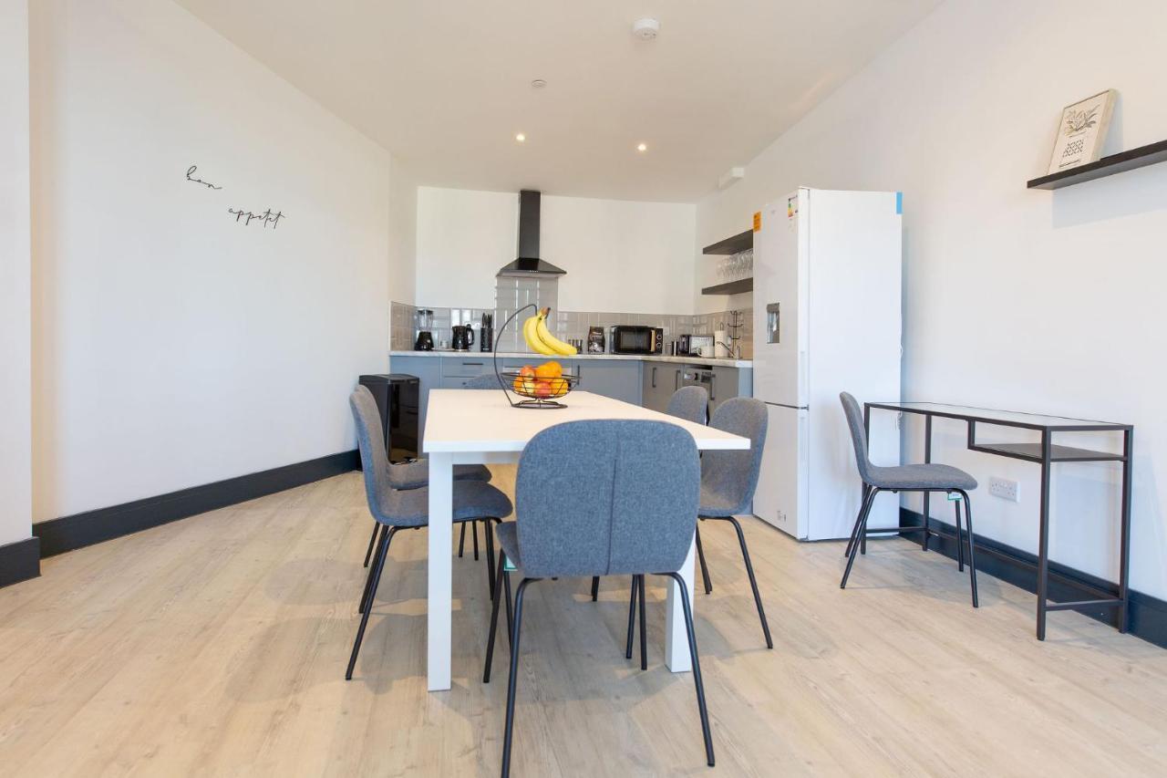 The Kingsway- 2 Bedroom Central Swansea Apartments By Stayright 외부 사진
