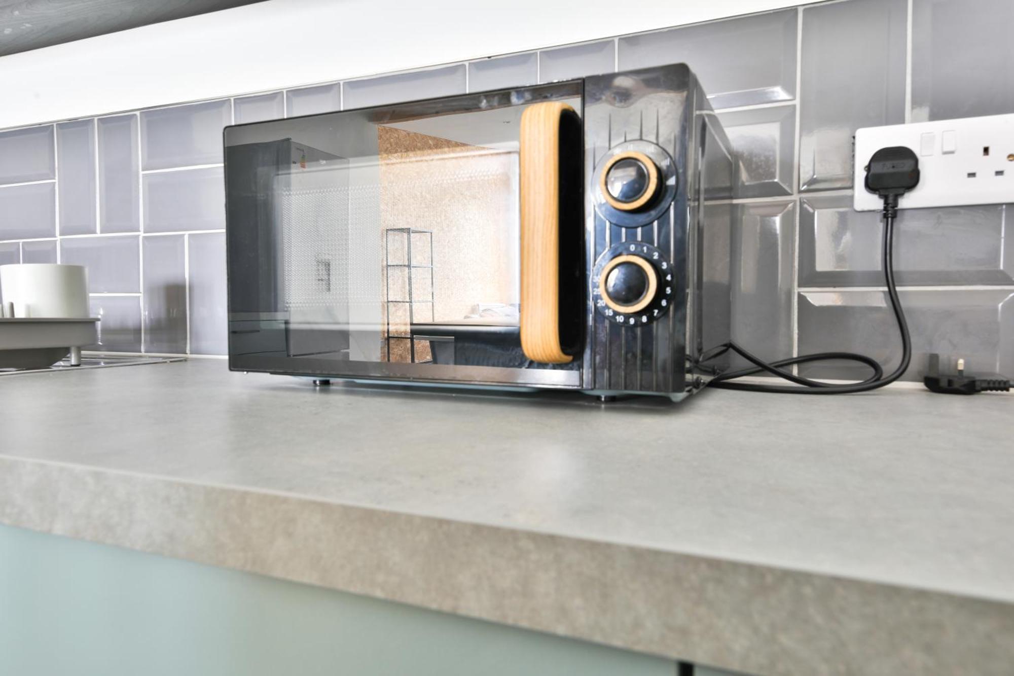 The Kingsway- 2 Bedroom Central Swansea Apartments By Stayright 외부 사진
