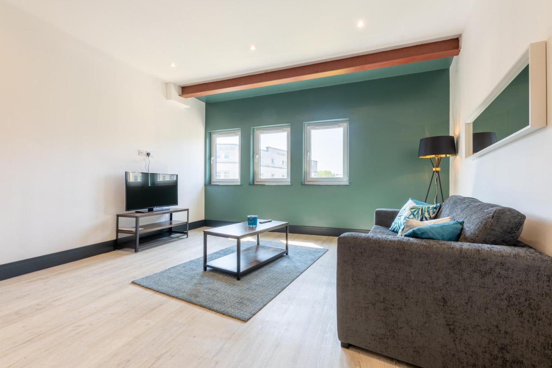 The Kingsway- 2 Bedroom Central Swansea Apartments By Stayright 외부 사진