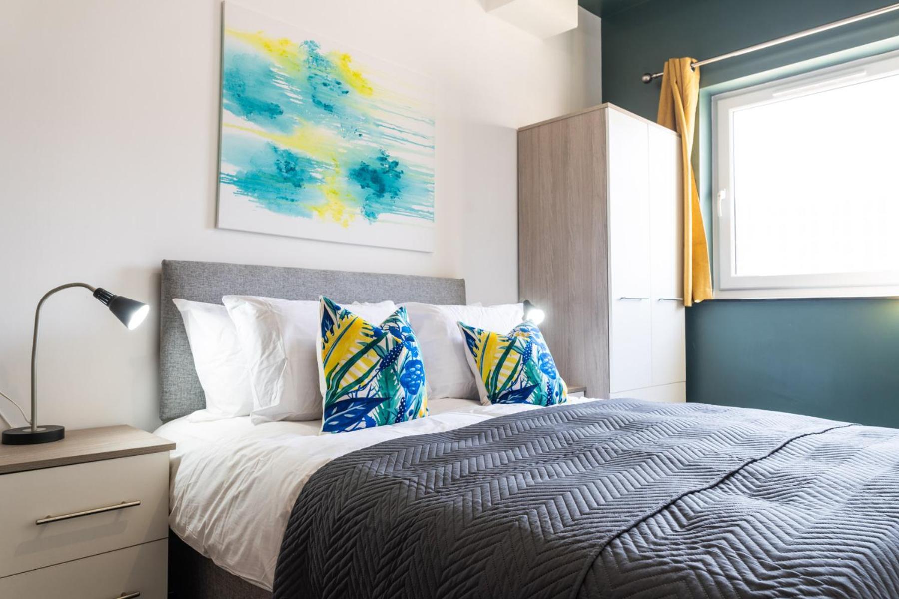 The Kingsway- 2 Bedroom Central Swansea Apartments By Stayright 외부 사진