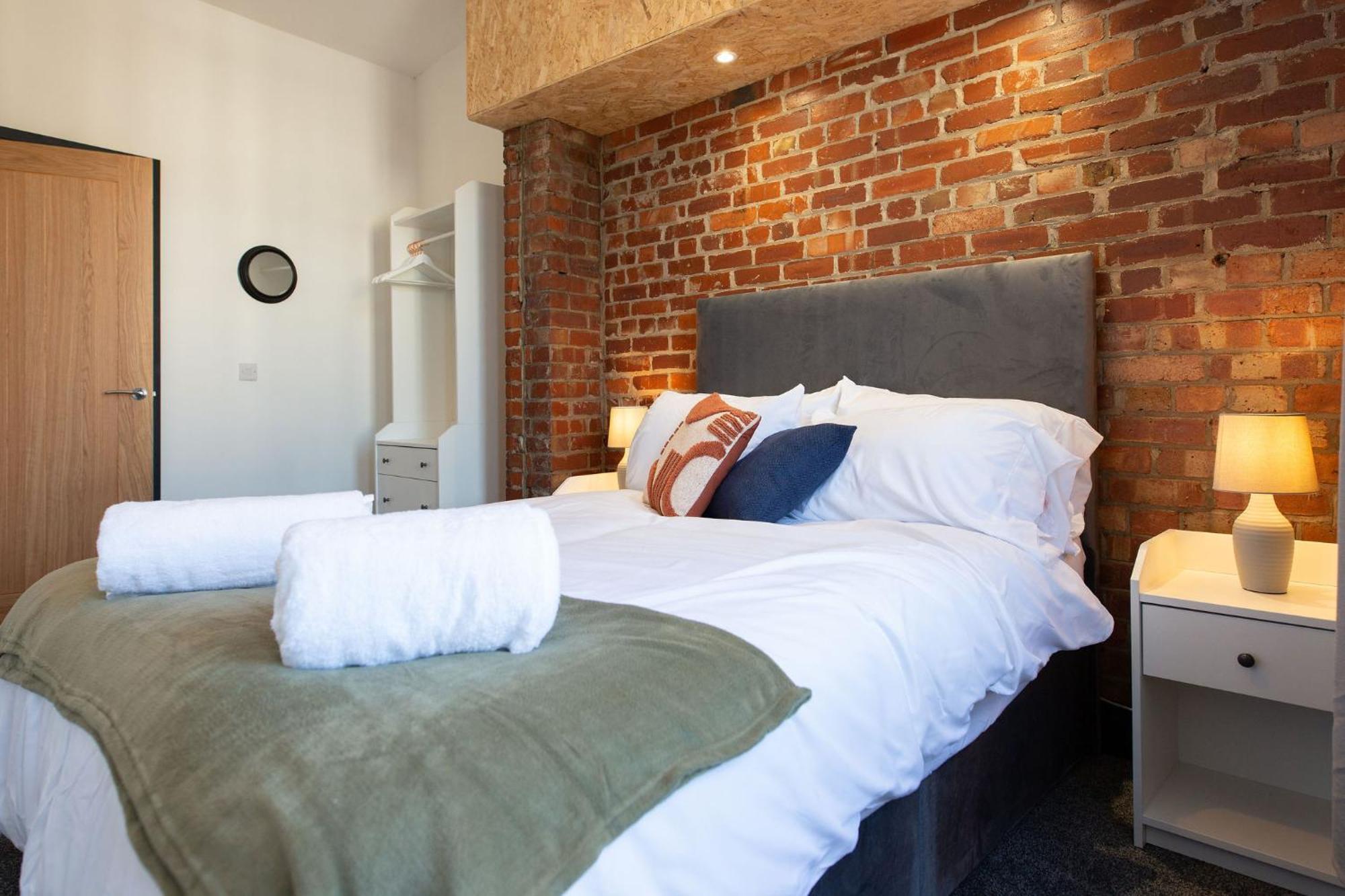 The Kingsway- 2 Bedroom Central Swansea Apartments By Stayright 외부 사진